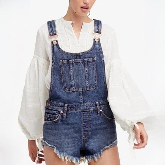 Free People We the Free Summer Babe Cut-Off Overalls Sz 26 - Picture 2 of 9